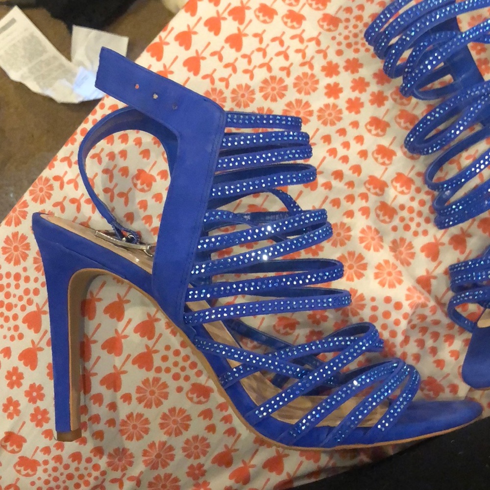 Vince Camuto strappy blue suede heels size 10